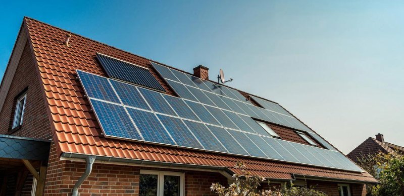 Paneles solares en casa, ¿son buena opción?