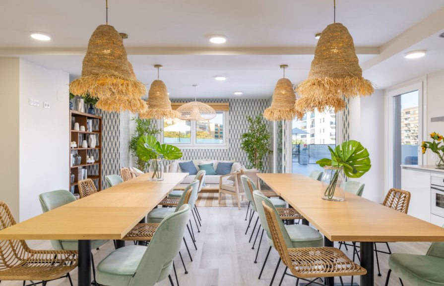 Interior zona gourmet Edificio Atenea Patraix 