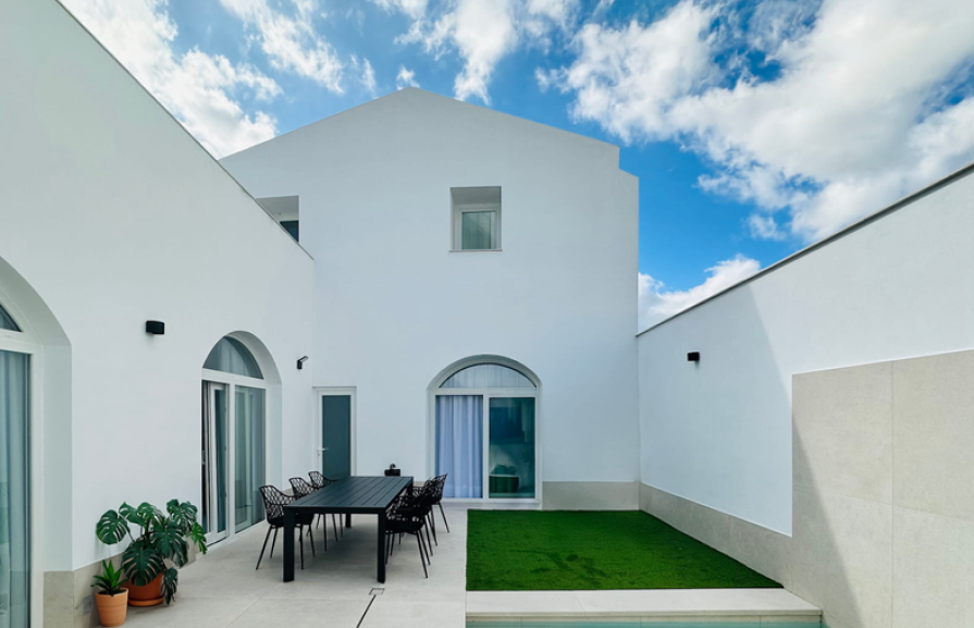 Casa apage patio trasero